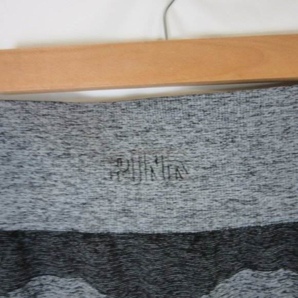 Pink Victorias Secret Leggings Gray and Black Heart on Bottom Size Large - Picture 6 of 7